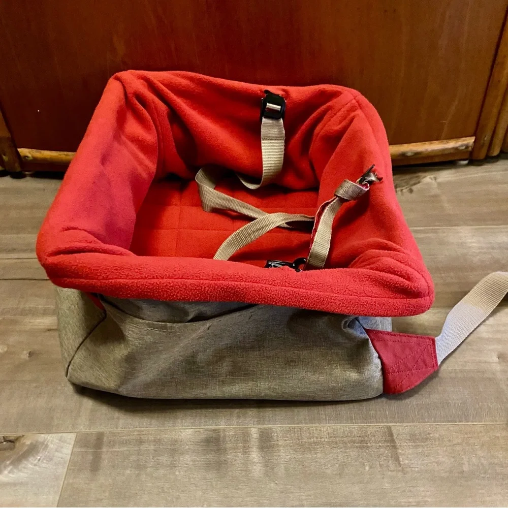 Kurgo Heather Dog Booster Seat with Red